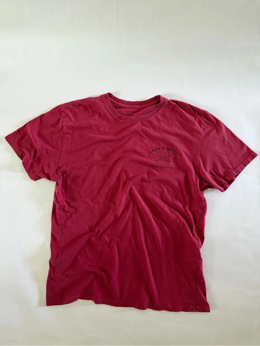 O'Neill Men's Short Sleeve Crew Tee in Deep Red